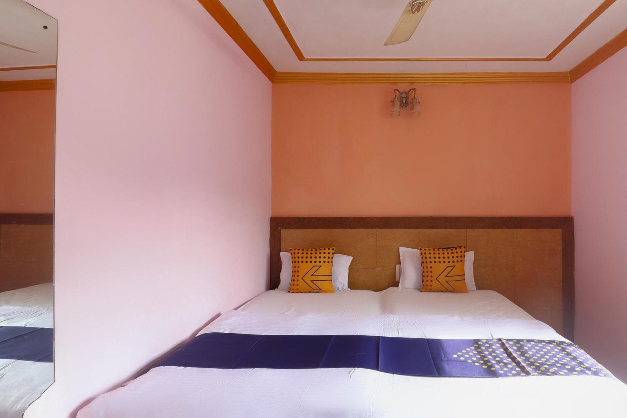 Spot On 75963 Hotel Prince Bodh Gaya Luaran gambar